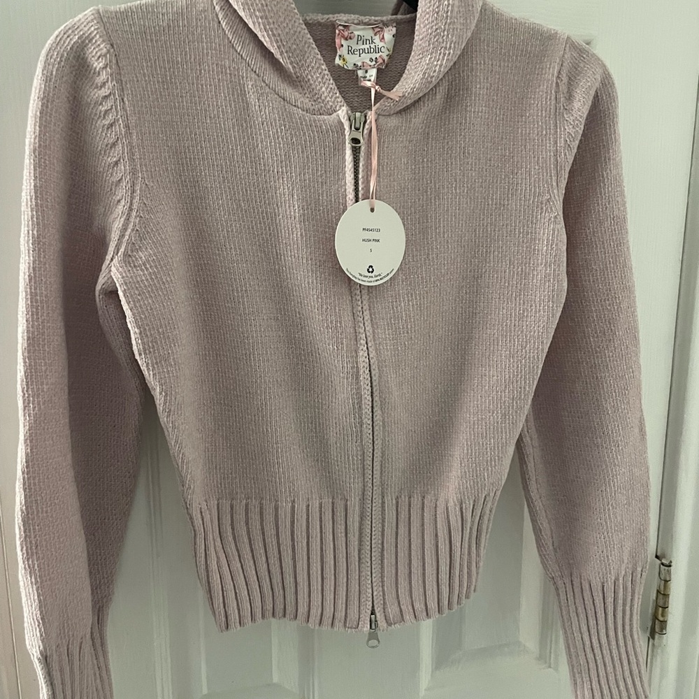 Tween girls, hush pink size small zip up hooded sweater